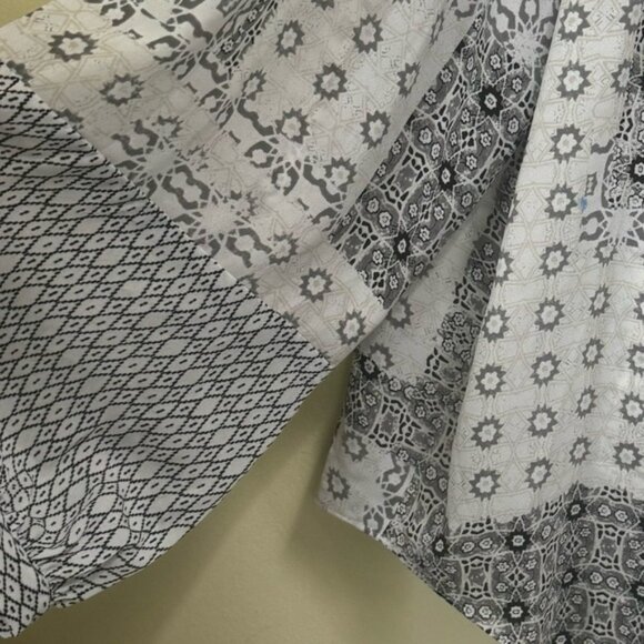 NYDJ NEW Pintuck Blouse Flowy Print Patchwork Top Split Round Neck Minimalist 1X - Picture 7 of 16